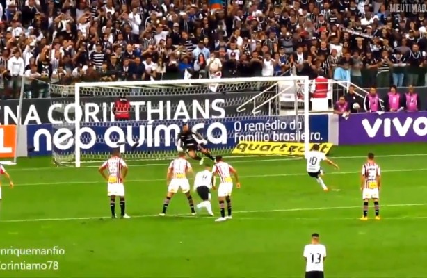 Assista aos gols do Corinthians gravados da arquibancada da Arena