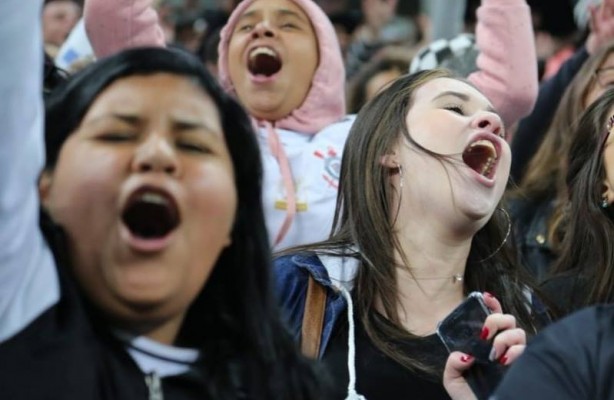 A voz das mulheres corinthianas na Arena Corinthians