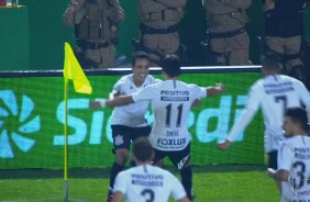 Chapecoense 0x1 Corinthians - Confira o gol de falta do Jadson