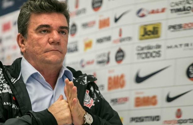 Corinthians  acionado na Fifa; diretor explica situao