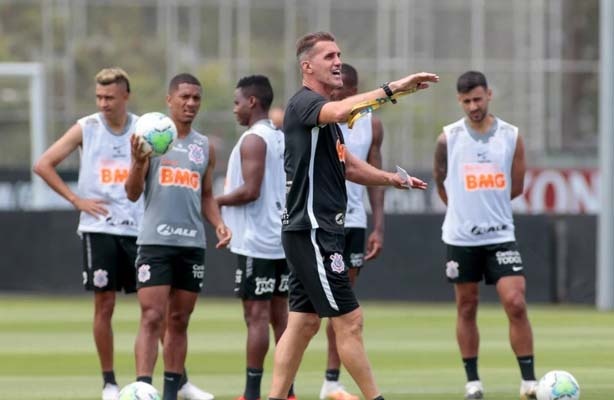 Corinthians encara o Fortaleza no Castelão com ótimo retrospecto