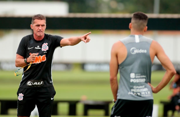 Corinthians recebe o Sport para voltar a vencer no BR-20