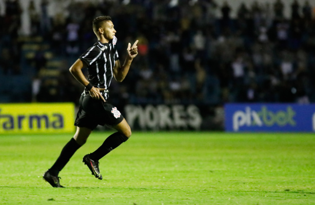 Hoje tem Corinthians | Cssio renova at 2024 | Timo acerta com Ex-Grmio - Rapidinhas