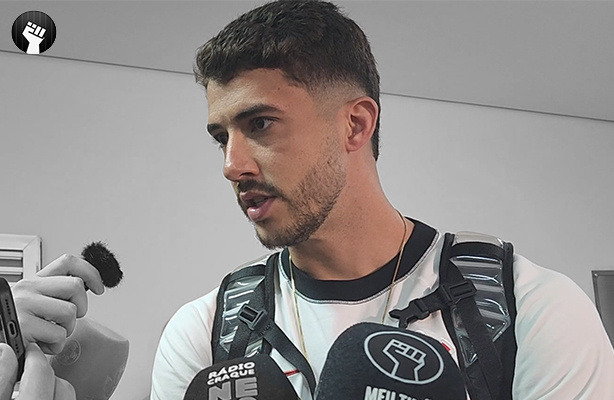Zagueiro do Corinthians conta como foi a deciso de ir para o gol no Drbi