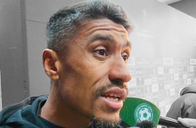 Paulinho comenta crise e fala em jogadores entenderem sobre a grandeza do Corinthians