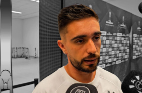 Igor Coronado comenta golao e processo de adaptao em campo no Corinthians