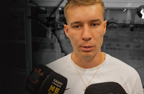 Charles comenta sobre sequ�ncia de jogos do Corinthians e frustra��o em gol anulado