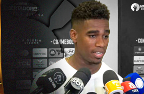 Flix Torres comenta garra do Corinthians em resposta a eliminao e entrosamento com dupla de zaga
