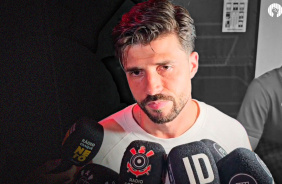 H�ctor fala de arbitragem contra o Corinthians, analisa desempenho e sentimento ap�s empate