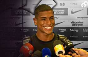 Jacar� fala sobre estreia com Dorival, agradece oportunidade e cita emo��o ao entrar na Arena