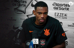 Andr� Luiz fala da import�ncia de marcar com a camisa do Corinthians e da boa fase que est� vivendo