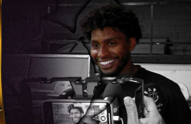 VÍDEO: Hugo Souza fala sobre importante vitória do Corinthians e comenta sentimento de jogar Libertadores