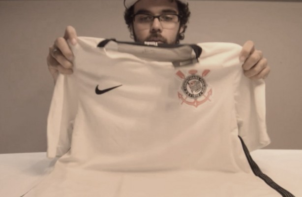 Apresentando a nova camisa do Corinthians