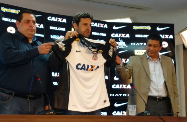 Corinthians anuncia novo parceiro para 2016