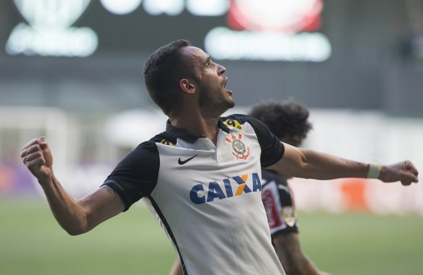 Renato Augusto encara jogo contra Coritiba como grande final