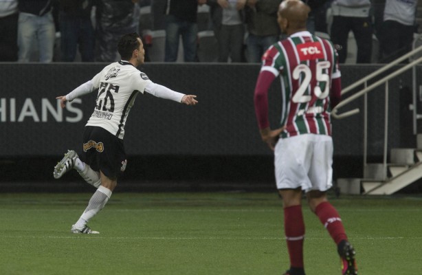 Veja os melhores momentos da vitria do Corinthians contra o Fluminense
