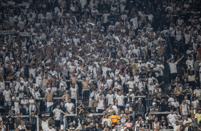 Veja reações da Fiel com documentário sobre bastidores do Corinthians
