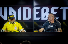 Augusto Melo e Sergio Moura anunciando a VaideBet como nova patrocinadora do clube