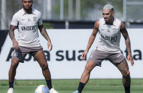 Matheuzinho se recuperou de leso, e Diego Palcios iniciou a transio fsica no Corinthians