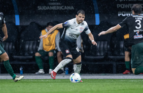 ngel Romero foi o heri corinthiano na vitria sobre os uruguaios