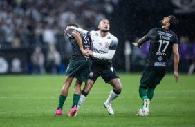 O Corinthians precisa bater o Racing, do Uruguai, para continuar inteiro na Copa Sul-Americana