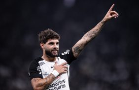 Corinthians recebe o Santos em busca de afastar instabilidade no Brasileiro