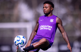 Diego Palacios disputou apenas quatro jogos em um ano e meio no Corinthians