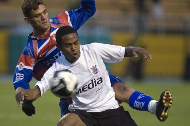 Elias chega ao Corinthians aps se destacar pela Ponte Preta no Campeonato Paulista de 2008