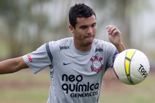 Ramon jogou no Corinthians em 2011 e 2012