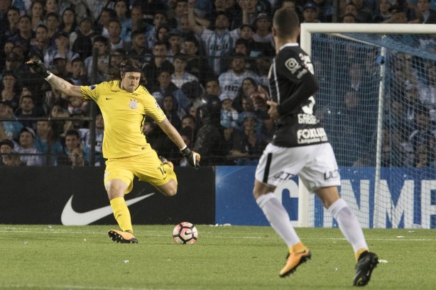Cássio estava na meta alvinegra nos duelos contra o Racing em 2017