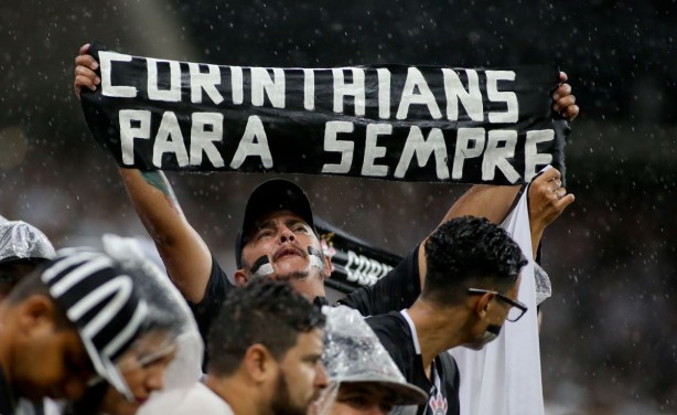 Torcida confia na classificao do Corinthians em Quito