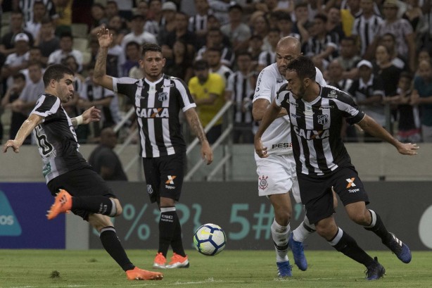 Corinthians perdeu do Cear no ltimo jogo, marcado pela sada de Loss