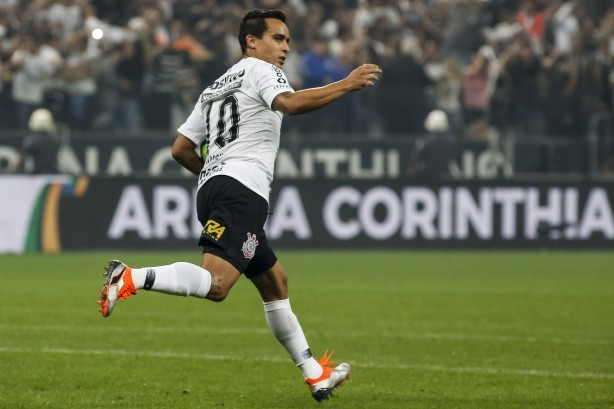 Jadson critica 'futebol inovador e sem resultados' e transforma demissão do  Corinthians em motivação