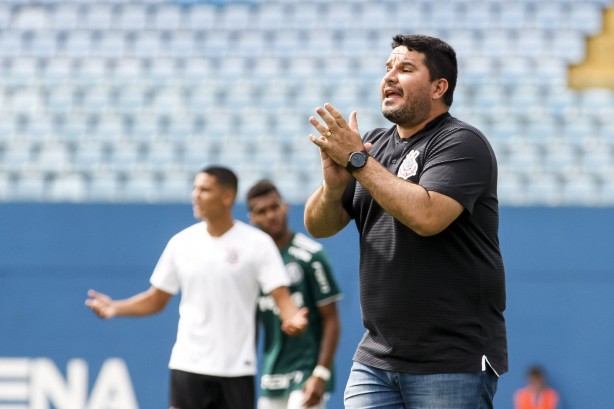 Eduardo Barroca comanda o Sub-20 do Corinthians desde junho deste ano 