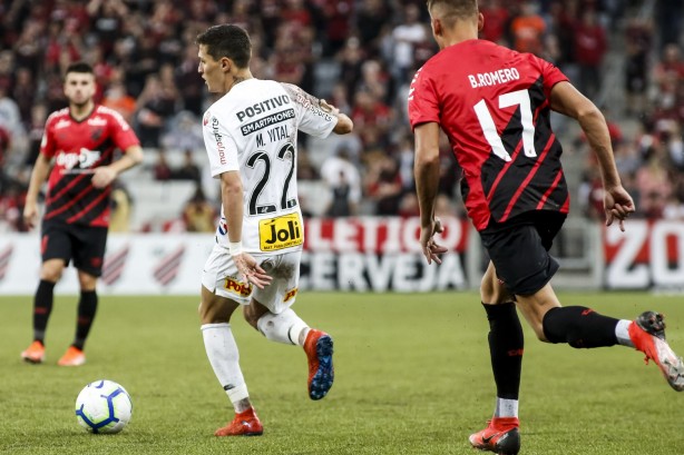 Athletico não deve ter força máxima contra o Corinthians nesta quinta-feira