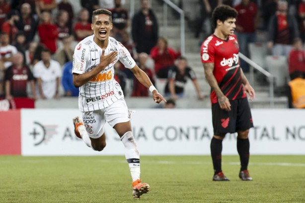 Corinthians vence Athletico fora de casa pelo Brasileir�o de 2019