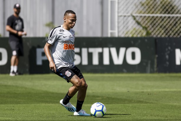 Janderson treina constantemente com os profissionais do Corinthians