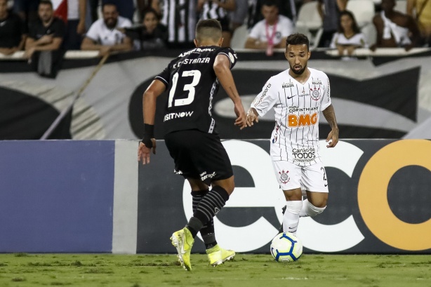 Clayson durante jogo do ltimo domingo, entre Corinthians e Botafogo