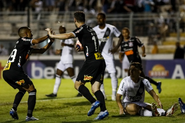 Mauro Boselli marcou seu quarto gol no Paulist�o na derrota para Ponte Preta por 2 a 1