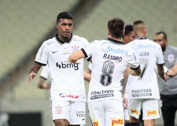 L�o Natel no jogo contra o Cear�, pelo Campeonato Brasileiro