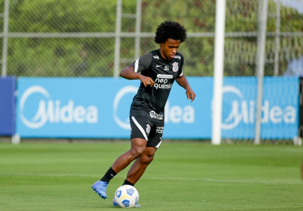 Willian expresses his desire to return to the national team through Corinthians and talks about the challenge found in the CT thumbnail