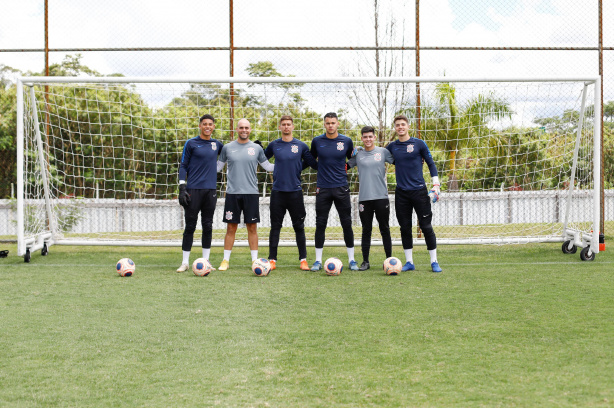 Goleiros da base do Corinthians antes da Copinha 2022