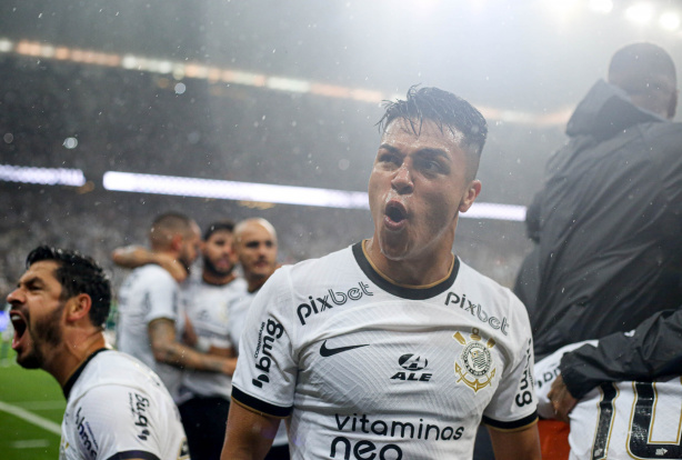 O Corinthians foi apontado como o clube mais rivalizado pelas torcidas no Brasil