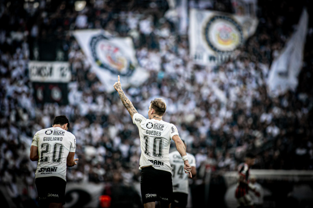 Onde assistir Corinthians x São Paulo ao vivo e online de graça pelo  Brasileirão
