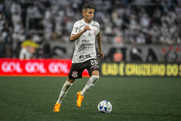 Renato Augusto muda o jogo no 2° tempo, e Corinthians bate o Universitário  pelo mata-mata da Sula - Notícias - Galáticos Online