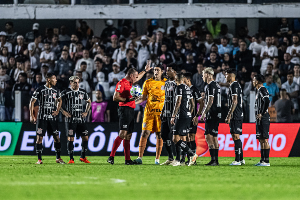 O Corinthians precisa avanar de fase para alcanar a meta prevista pela diretoria em 2023
