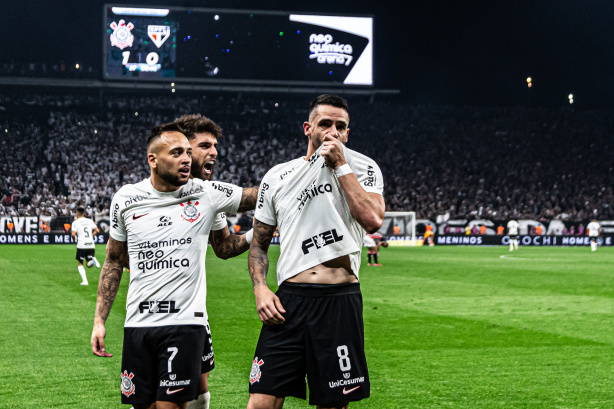 Renato Augusto e Maycon protagonizam bons momentos pelo Corinthians em 2023
