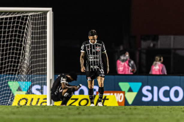 Gustavo Silva lamenta derrota contra o So Paulo, pelo Campeonato Brasileiro
