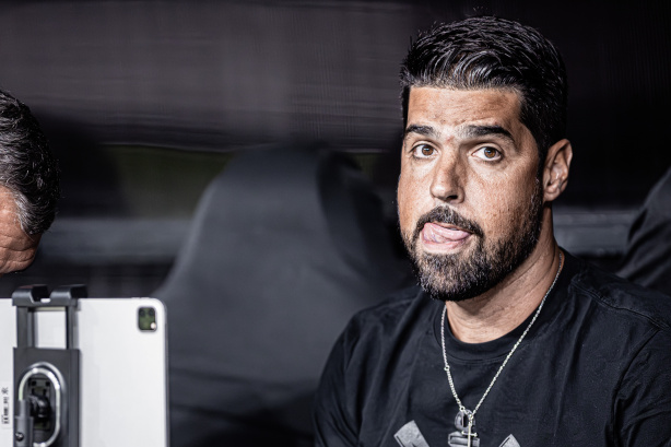 QUEM ASSUME A VAGA? Corinthians busca substituto para ídolo próximo de deixar o clube