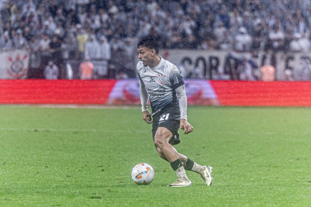 Matheus Bidu virou titular absoluto no time de Ram�n D�az